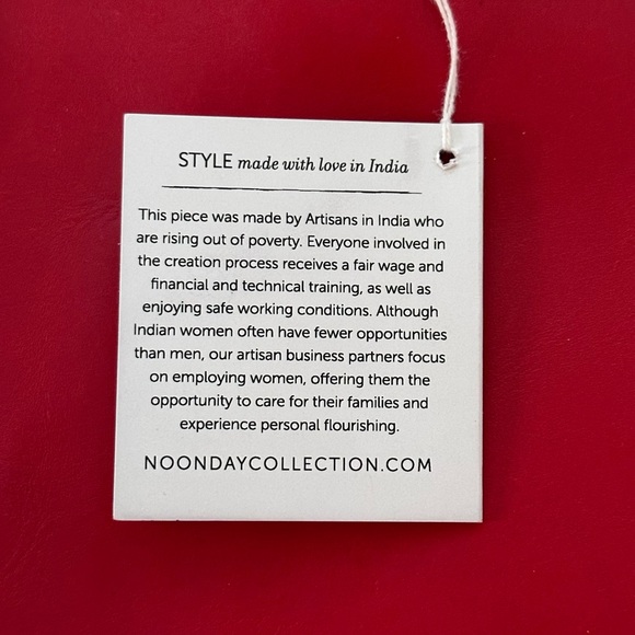 Noonday Collection: NWT: 100% Leather : Red with Blue Interior - Picture 9 of 10